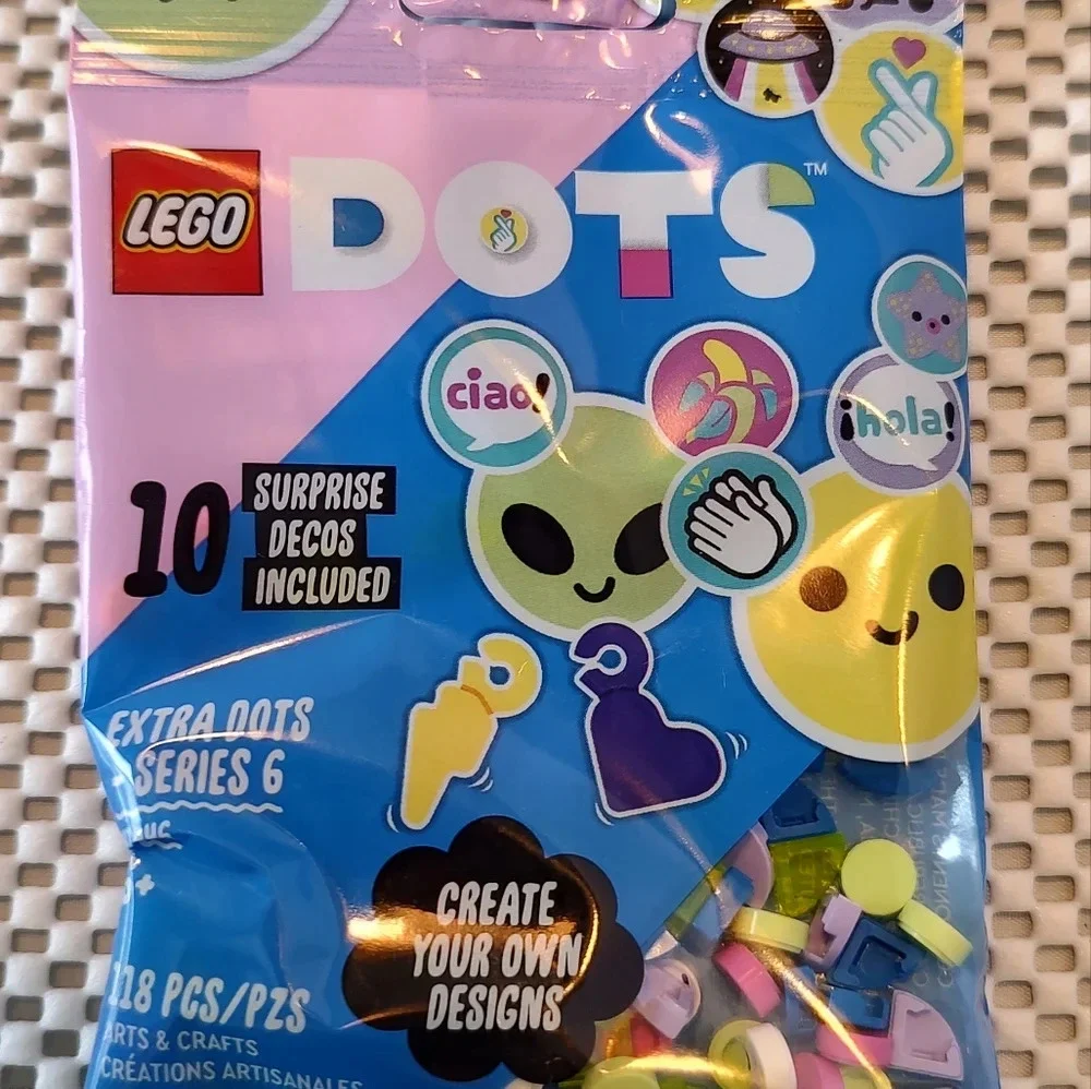 Lego Dots Bundle 9 Bags Arts and Crafts 41946 NWT Building Toy Set
